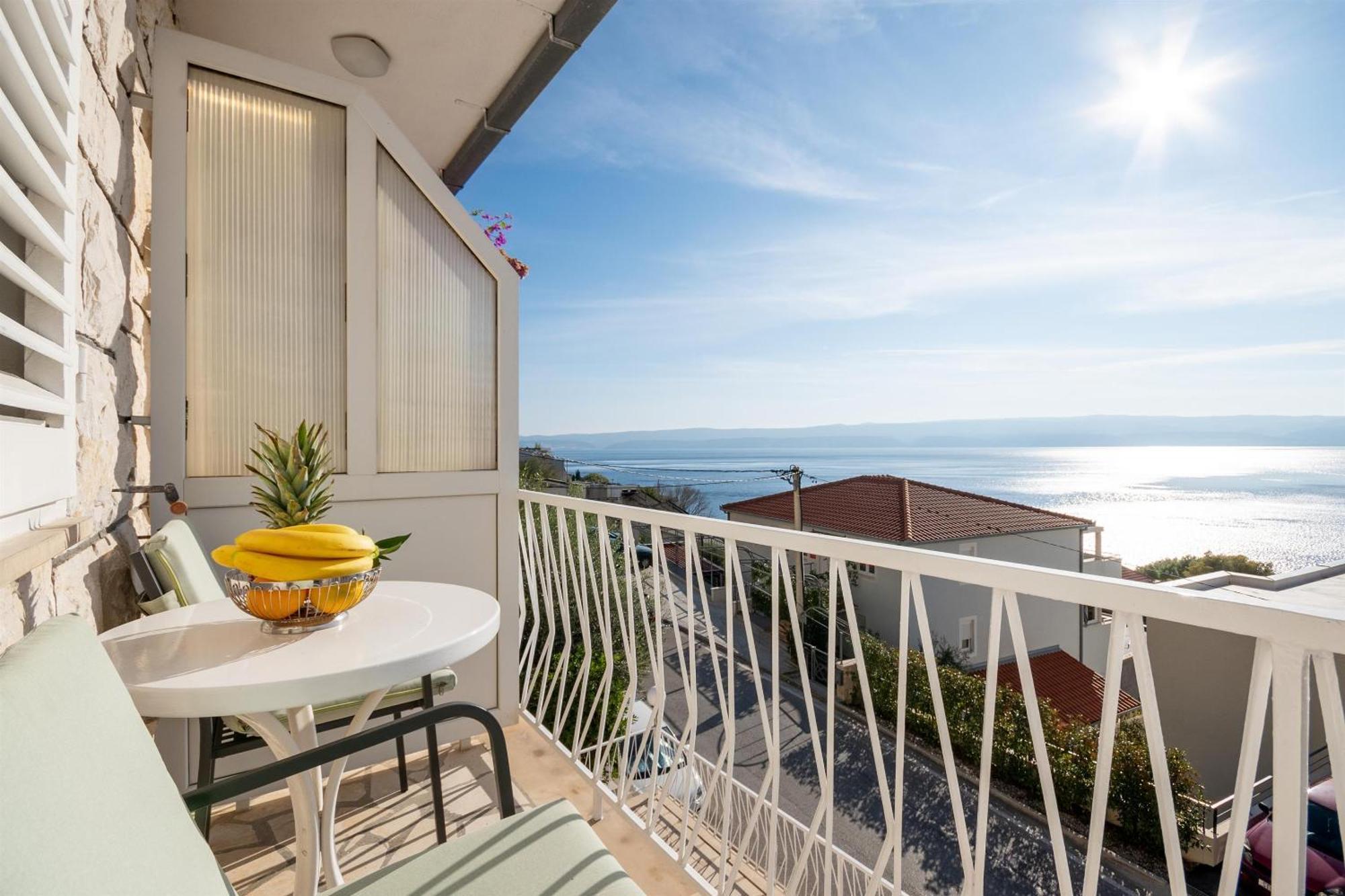 Apartments Ivan - With Parking Omis Exterior photo