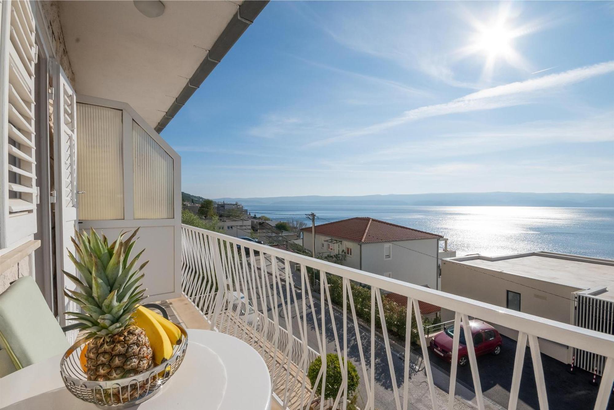 Apartments Ivan - With Parking Omis Exterior photo