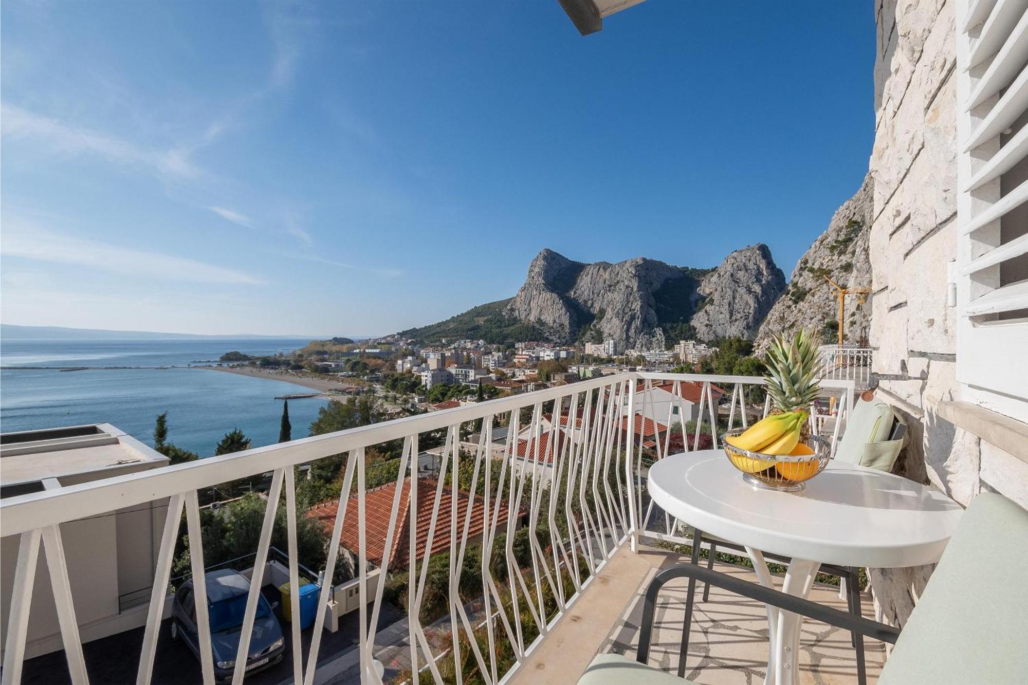 Apartments Ivan - With Parking Omis Exterior photo