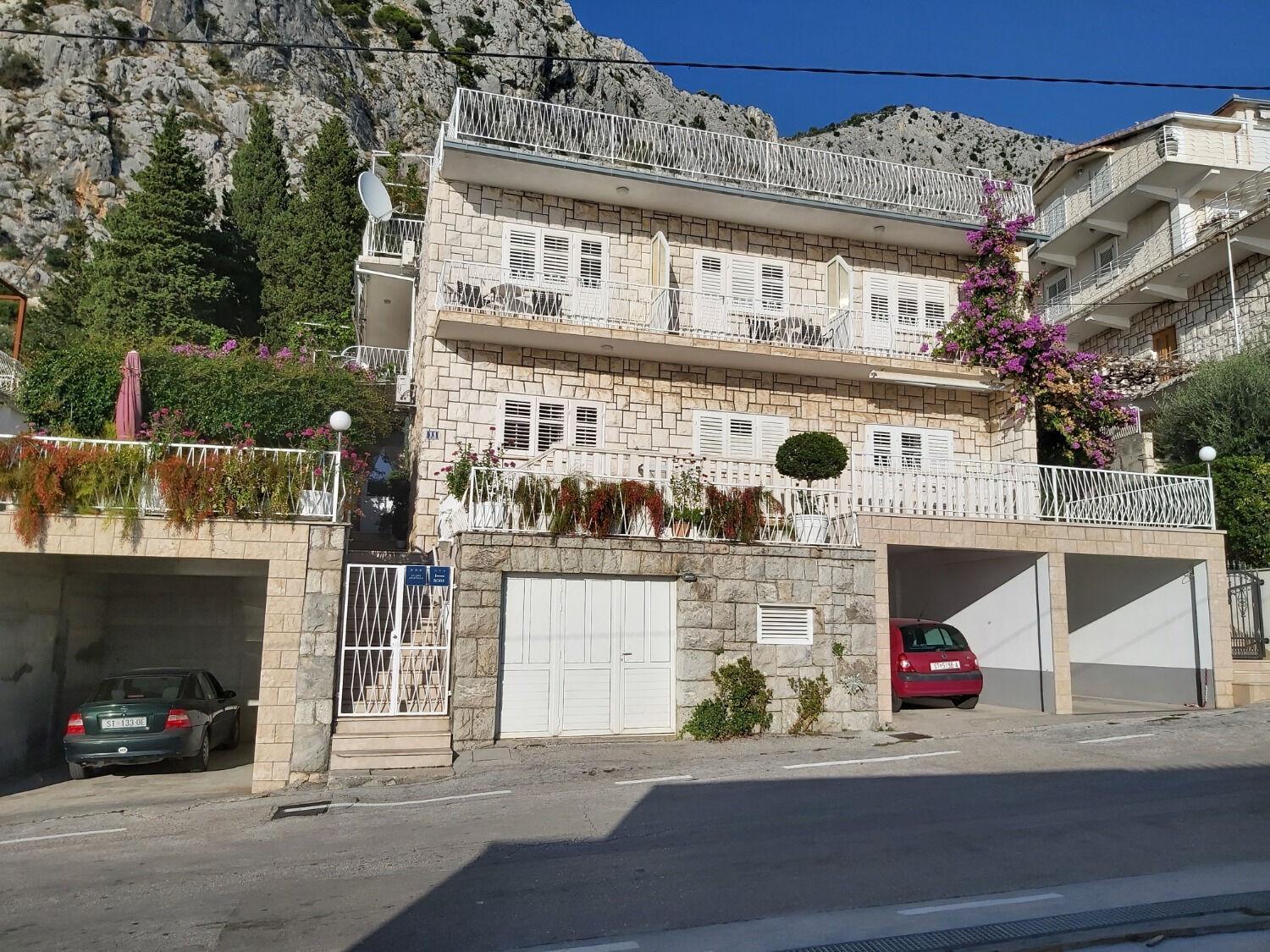 Apartments Ivan - With Parking Omis Exterior photo